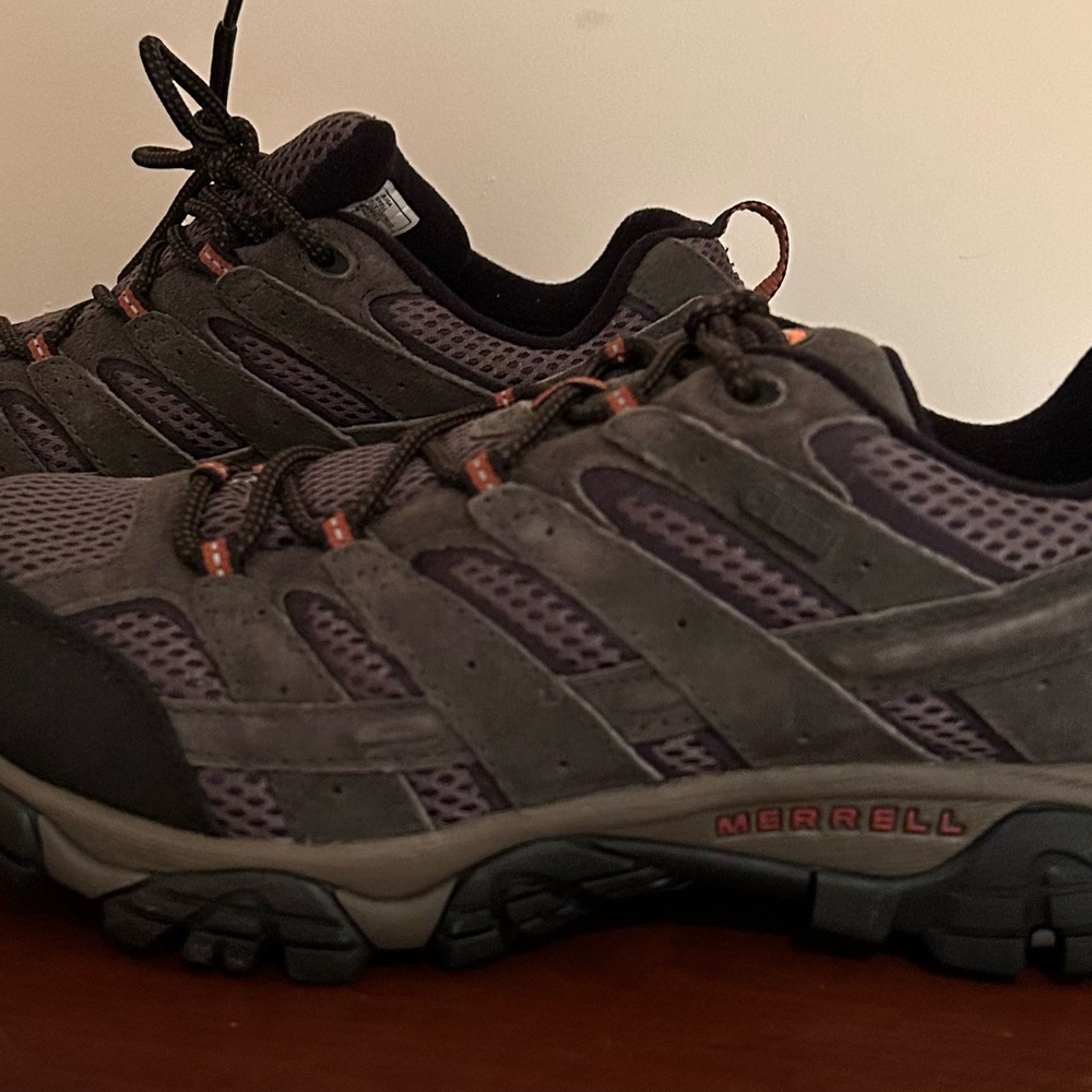 Merrell Men's Black and Purple Athletic Shoes